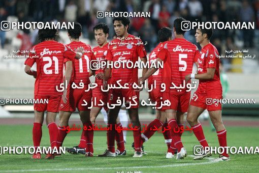 770404, Tehran, Iran, لیگ برتر فوتبال ایران، Persian Gulf Cup، Week 14، First Leg، Persepolis 2 v 1 Tractor Sazi on 2009/10/26 at Azadi Stadium