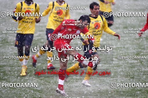 766208, Isfahan,Fooladshahr, Iran, لیگ برتر فوتبال ایران، Persian Gulf Cup، Week 17، First Leg، Sepahan 2 v 1 Persepolis on 2009/11/28 at Foolad Shahr Stadium