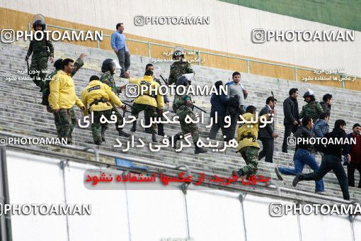 765638, Tehran, Iran, لیگ برتر فوتبال ایران، Persian Gulf Cup، Week 23، Second Leg، Esteghlal 2 v 2 Tractor Sazi on 2010/01/15 at Azadi Stadium