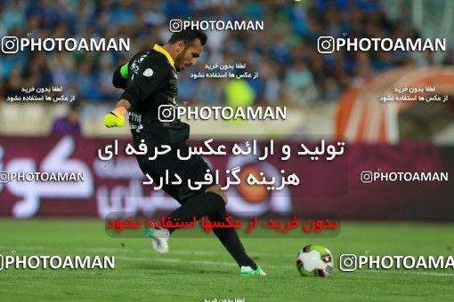 781552, Tehran, [*parameter:4*], لیگ برتر فوتبال ایران، Persian Gulf Cup، Week 3، First Leg، Esteghlal 1 v 0 Tractor Sazi on 2017/08/11 at Azadi Stadium