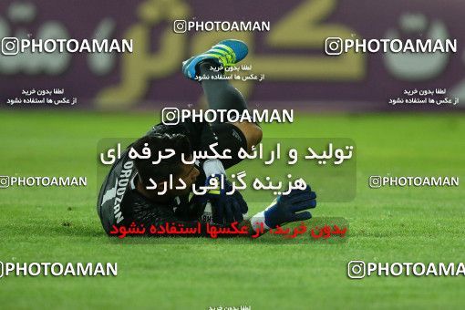 786074, Isfahan, [*parameter:4*], لیگ برتر فوتبال ایران، Persian Gulf Cup، Week 3، First Leg، Sepahan 1 v 1 Pars Jonoubi Jam on 2017/08/11 at Naghsh-e Jahan Stadium