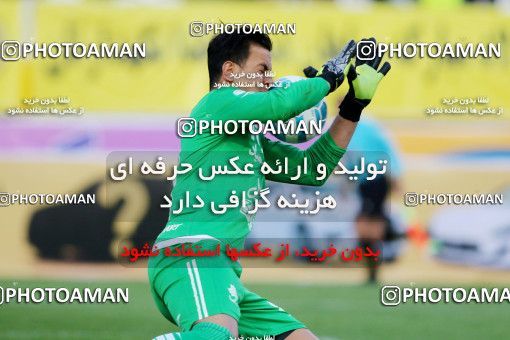 795655, Isfahan, [*parameter:4*], لیگ برتر فوتبال ایران، Persian Gulf Cup، Week 25، Second Leg، Sepahan 3 v 1 Saipa on 2017/04/01 at Naghsh-e Jahan Stadium