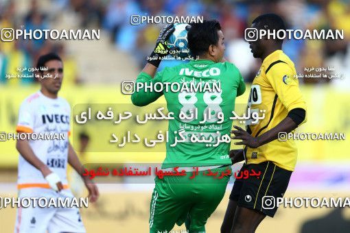 822500, Isfahan, [*parameter:4*], لیگ برتر فوتبال ایران، Persian Gulf Cup، Week 25، Second Leg، Sepahan 3 v 1 Saipa on 2017/04/01 at Naghsh-e Jahan Stadium