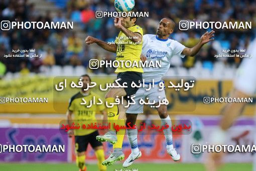 795227, Isfahan, [*parameter:4*], لیگ برتر فوتبال ایران، Persian Gulf Cup، Week 27، Second Leg، Sepahan 1 v 0 Gostaresh Foulad Tabriz on 2017/04/14 at Naghsh-e Jahan Stadium