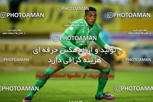 821775, Isfahan, [*parameter:4*], لیگ برتر فوتبال ایران، Persian Gulf Cup، Week 27، Second Leg، Sepahan 1 v 0 Gostaresh Foulad Tabriz on 2017/04/14 at Naghsh-e Jahan Stadium