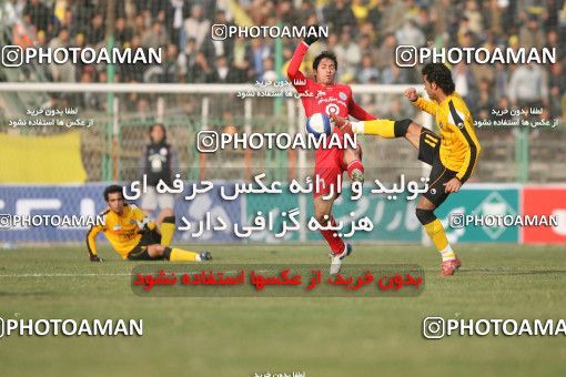 798536, Isfahan,Fooladshahr, Iran, لیگ برتر فوتبال ایران، Persian Gulf Cup، Week 17، First Leg، Sepahan 2 v 1 Persepolis on 2007/12/31 at Foolad Shahr Stadium