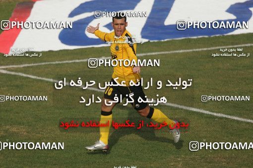799024, Isfahan,Fooladshahr, Iran, لیگ برتر فوتبال ایران، Persian Gulf Cup، Week 17، First Leg، Sepahan 2 v 1 Persepolis on 2007/12/31 at Foolad Shahr Stadium
