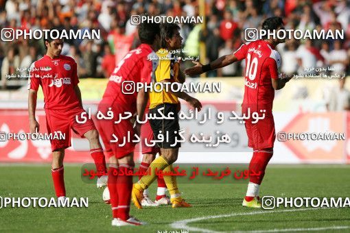 799753, Tehran, [*parameter:4*], لیگ برتر فوتبال ایران، Persian Gulf Cup، Week 34، Second Leg، Persepolis 2 v 1 Sepahan on 2008/05/17 at Azadi Stadium