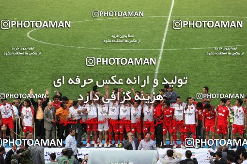 799736, Tehran, [*parameter:4*], لیگ برتر فوتبال ایران، Persian Gulf Cup، Week 34، Second Leg، Persepolis 2 v 1 Sepahan on 2008/05/17 at Azadi Stadium