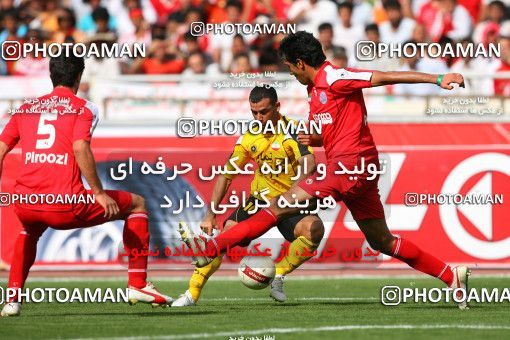 799237, Tehran, [*parameter:4*], لیگ برتر فوتبال ایران، Persian Gulf Cup، Week 34، Second Leg، Persepolis 2 v 1 Sepahan on 2008/05/17 at Azadi Stadium