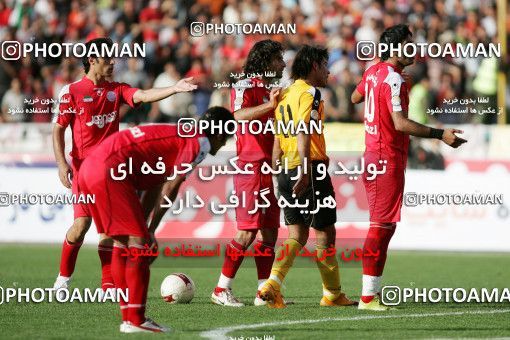 799880, Tehran, [*parameter:4*], لیگ برتر فوتبال ایران، Persian Gulf Cup، Week 34، Second Leg، Persepolis 2 v 1 Sepahan on 2008/05/17 at Azadi Stadium