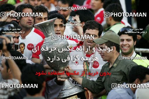 799412, Tehran, [*parameter:4*], لیگ برتر فوتبال ایران، Persian Gulf Cup، Week 34، Second Leg، Persepolis 2 v 1 Sepahan on 2008/05/17 at Azadi Stadium