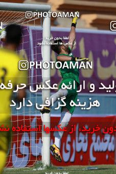 848693, Tehran, , جام حذفی فوتبال ایران, 1/16 stage, Khorramshahr Cup, Rah Ahan 1 v 2 Khooneh be Khooneh on 2017/09/09 at Ekbatan Stadium