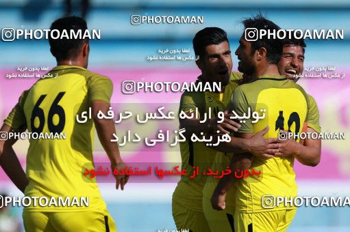848519, Tehran, , جام حذفی فوتبال ایران, 1/16 stage, Khorramshahr Cup, Rah Ahan 1 v 2 Khooneh be Khooneh on 2017/09/09 at Ekbatan Stadium