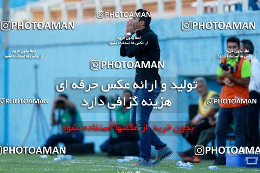 848523, Tehran, , جام حذفی فوتبال ایران, 1/16 stage, Khorramshahr Cup, Rah Ahan 1 v 2 Khooneh be Khooneh on 2017/09/09 at Ekbatan Stadium