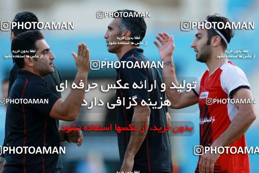 848686, Tehran, , جام حذفی فوتبال ایران, 1/16 stage, Khorramshahr Cup, Rah Ahan 1 v 2 Khooneh be Khooneh on 2017/09/09 at Ekbatan Stadium