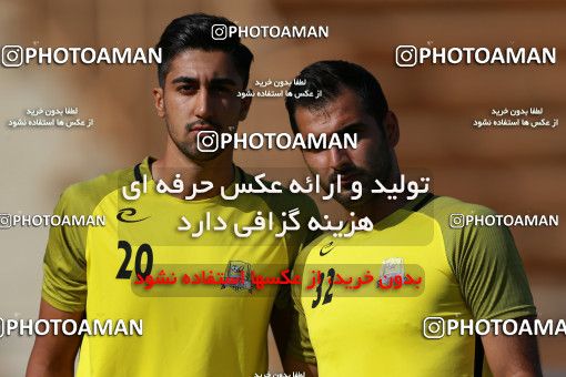 848604, Tehran, , جام حذفی فوتبال ایران, 1/16 stage, Khorramshahr Cup, Rah Ahan 1 v 2 Khooneh be Khooneh on 2017/09/09 at Ekbatan Stadium