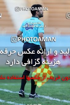 820534, Tehran, , جام حذفی فوتبال ایران, 1/16 stage, Khorramshahr Cup, Rah Ahan 1 v 2 Khooneh be Khooneh on 2017/09/09 at Ekbatan Stadium