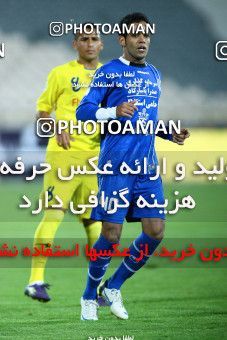 842096, Tehran, [*parameter:4*], لیگ برتر فوتبال ایران، Persian Gulf Cup، Week 13، First Leg، Esteghlal 2 v 1 Naft Tehran on 2012/10/25 at Azadi Stadium