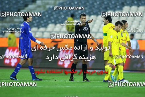 842133, Tehran, [*parameter:4*], لیگ برتر فوتبال ایران، Persian Gulf Cup، Week 13، First Leg، Esteghlal 2 v 1 Naft Tehran on 2012/10/25 at Azadi Stadium