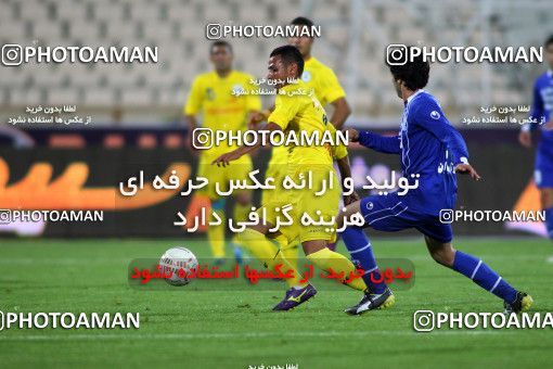 842635, Tehran, [*parameter:4*], لیگ برتر فوتبال ایران، Persian Gulf Cup، Week 13، First Leg، Esteghlal 2 v 1 Naft Tehran on 2012/10/25 at Azadi Stadium