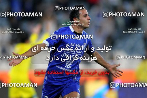 842626, Tehran, [*parameter:4*], لیگ برتر فوتبال ایران، Persian Gulf Cup، Week 13، First Leg، Esteghlal 2 v 1 Naft Tehran on 2012/10/25 at Azadi Stadium