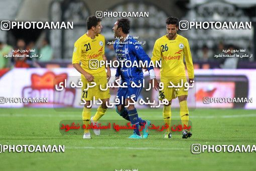 842631, Tehran, [*parameter:4*], لیگ برتر فوتبال ایران، Persian Gulf Cup، Week 13، First Leg، Esteghlal 2 v 1 Naft Tehran on 2012/10/25 at Azadi Stadium