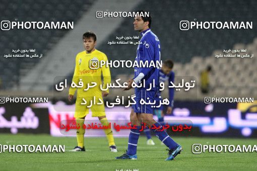 842418, Tehran, [*parameter:4*], لیگ برتر فوتبال ایران، Persian Gulf Cup، Week 13، First Leg، Esteghlal 2 v 1 Naft Tehran on 2012/10/25 at Azadi Stadium