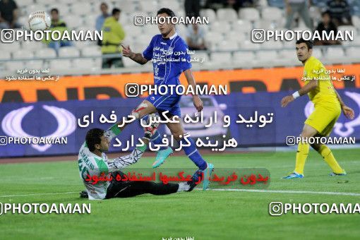 841895, Tehran, [*parameter:4*], لیگ برتر فوتبال ایران، Persian Gulf Cup، Week 13، First Leg، Esteghlal 2 v 1 Naft Tehran on 2012/10/25 at Azadi Stadium