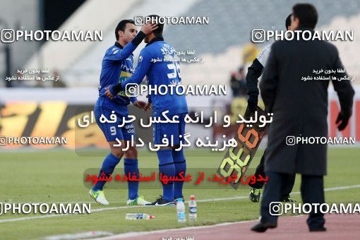 840927, Tehran, [*parameter:4*], لیگ برتر فوتبال ایران، Persian Gulf Cup، Week 21، Second Leg، Esteghlal 2 v 1 Mes Kerman on 2013/01/14 at Azadi Stadium