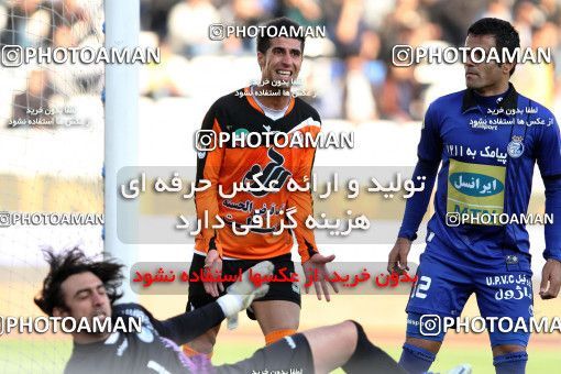 840379, Tehran, [*parameter:4*], لیگ برتر فوتبال ایران، Persian Gulf Cup، Week 21، Second Leg، Esteghlal 2 v 1 Mes Kerman on 2013/01/14 at Azadi Stadium