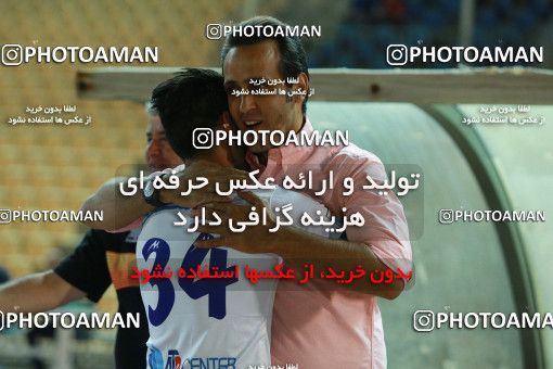 844015, Tehran, [*parameter:4*], لیگ برتر فوتبال ایران، Persian Gulf Cup، Week 6، First Leg، Naft Tehran 0 v 0 Gostaresh Foulad Tabriz on 2017/09/14 at Takhti Stadium