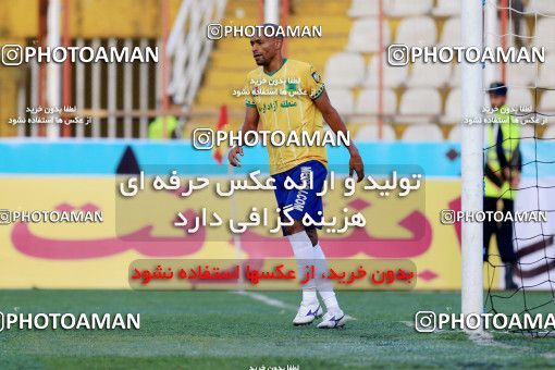 854642, Rasht, [*parameter:4*], لیگ برتر فوتبال ایران، Persian Gulf Cup، Week 6، First Leg، Sepid Roud Rasht 2 v 0 Sanat Naft Abadan on 2017/09/14 at Shahid Dr. Azodi Stadium