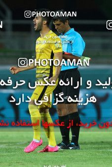 878883, Isfahan,Fooladshahr, , جام حذفی فوتبال ایران, 1/16 stage, Khorramshahr Cup, Zob Ahan Esfahan 1 v 1 Fajr-e Sepasi Shiraz on 2017/09/08 at Foolad Shahr Stadium