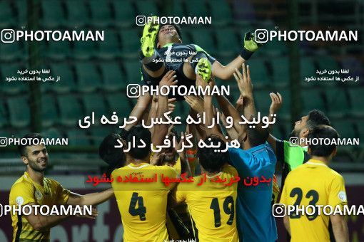 878874, Isfahan,Fooladshahr, , جام حذفی فوتبال ایران, 1/16 stage, Khorramshahr Cup, Zob Ahan Esfahan 1 v 1 Fajr-e Sepasi Shiraz on 2017/09/08 at Foolad Shahr Stadium