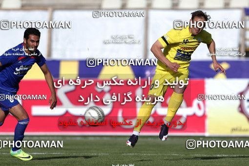 863389, Tehran, [*parameter:4*], لیگ برتر فوتبال ایران، Persian Gulf Cup، Week 32، Second Leg، Naft Tehran 2 v 0 Damash Gilan on 2013/04/12 at Shahid Dastgerdi Stadium