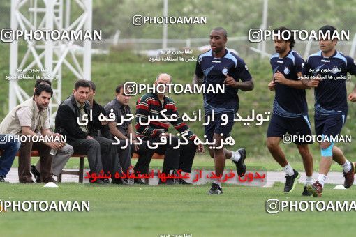 864667, Tehran, , Esteghlal Football Team Training Session on 2013/04/17 at زمین شماره 2 ورزشگاه آزادی