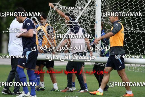 864831, Tehran, , Esteghlal Football Team Training Session on 2013/04/20 at زمین شماره 2 ورزشگاه آزادی