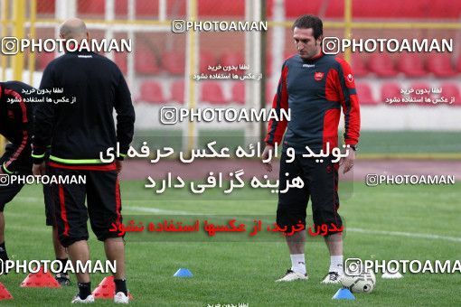864927, Tehran, , Persepolis Football Team Training Session on 2013/04/21 at Derafshifar Stadium