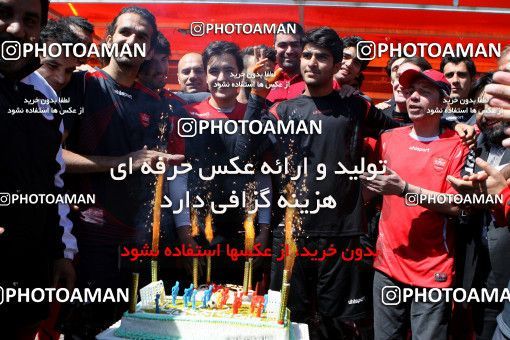 865556, Tehran, , Persepolis Football Team Training Session on 2013/04/26 at Derafshifar Stadium
