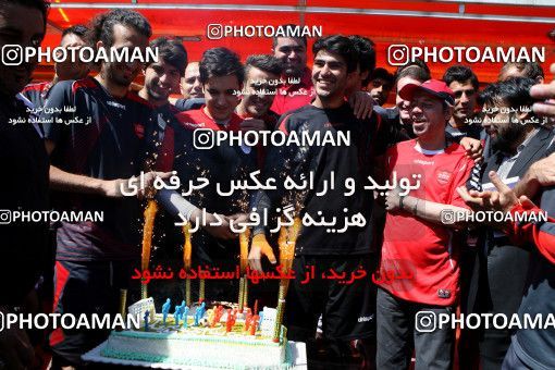 865328, Tehran, , Persepolis Football Team Training Session on 2013/04/26 at Derafshifar Stadium