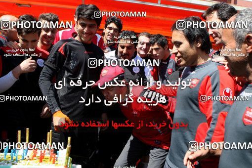 865423, Tehran, , Persepolis Football Team Training Session on 2013/04/26 at Derafshifar Stadium