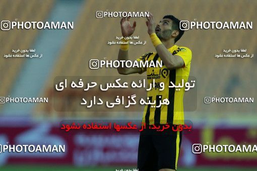 877019, Tehran, [*parameter:4*], لیگ برتر فوتبال ایران، Persian Gulf Cup، Week 8، First Leg، Naft Tehran 1 v 0 Sepahan on 2017/09/26 at Takhti Stadium