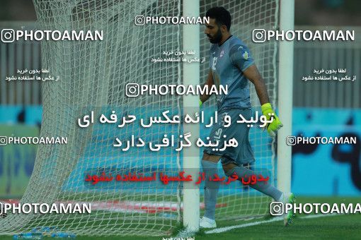 877036, Tehran, [*parameter:4*], لیگ برتر فوتبال ایران، Persian Gulf Cup، Week 8، First Leg، Naft Tehran 1 v 0 Sepahan on 2017/09/26 at Takhti Stadium