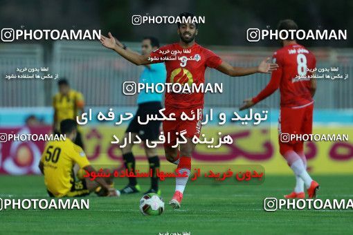 876911, Tehran, [*parameter:4*], لیگ برتر فوتبال ایران، Persian Gulf Cup، Week 8، First Leg، Naft Tehran 1 v 0 Sepahan on 2017/09/26 at Takhti Stadium