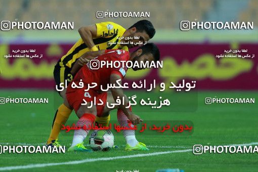 876900, Tehran, [*parameter:4*], لیگ برتر فوتبال ایران، Persian Gulf Cup، Week 8، First Leg، Naft Tehran 1 v 0 Sepahan on 2017/09/26 at Takhti Stadium