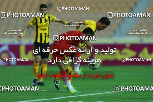 877239, Tehran, [*parameter:4*], لیگ برتر فوتبال ایران، Persian Gulf Cup، Week 8، First Leg، Naft Tehran 1 v 0 Sepahan on 2017/09/26 at Takhti Stadium