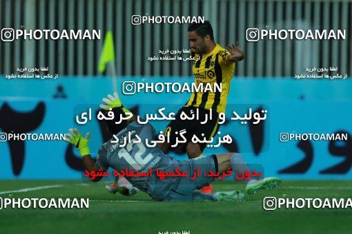 877228, Tehran, [*parameter:4*], لیگ برتر فوتبال ایران، Persian Gulf Cup، Week 8، First Leg، Naft Tehran 1 v 0 Sepahan on 2017/09/26 at Takhti Stadium