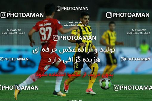 877123, Tehran, [*parameter:4*], لیگ برتر فوتبال ایران، Persian Gulf Cup، Week 8، First Leg، Naft Tehran 1 v 0 Sepahan on 2017/09/26 at Takhti Stadium