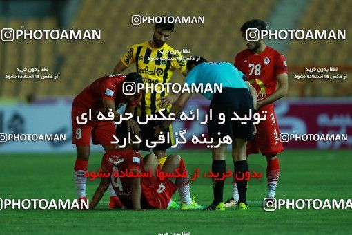 877231, Tehran, [*parameter:4*], لیگ برتر فوتبال ایران، Persian Gulf Cup، Week 8، First Leg، Naft Tehran 1 v 0 Sepahan on 2017/09/26 at Takhti Stadium